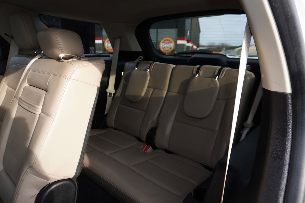 Used 2022 Ford Explorer XLT w/ Equipment Group 202A image 33