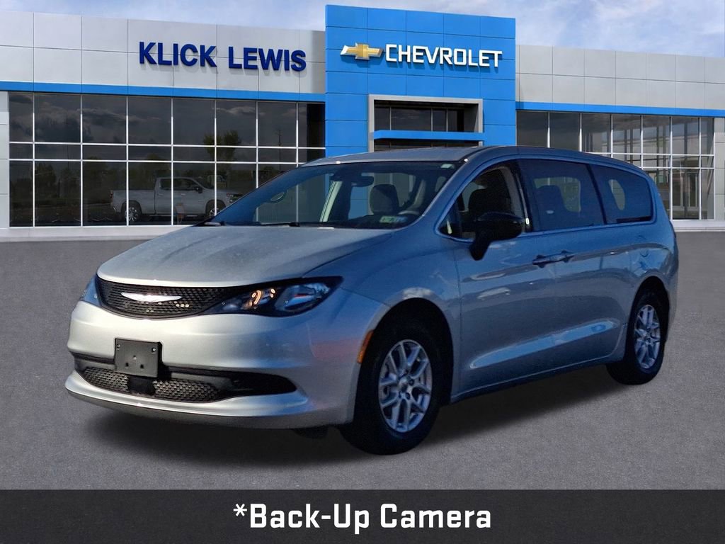 Used 2024 Chrysler Voyager LX video 3