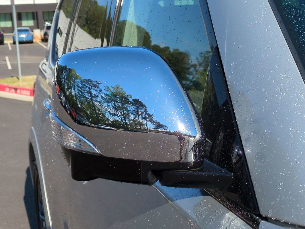 Used 2023 Nissan Armada Platinum w/ Captain's Chairs Package image 12