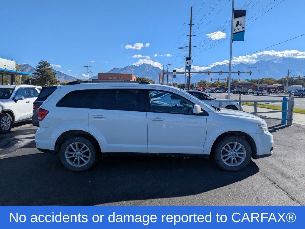 Used 2017 Dodge Journey SXT FWD image 2