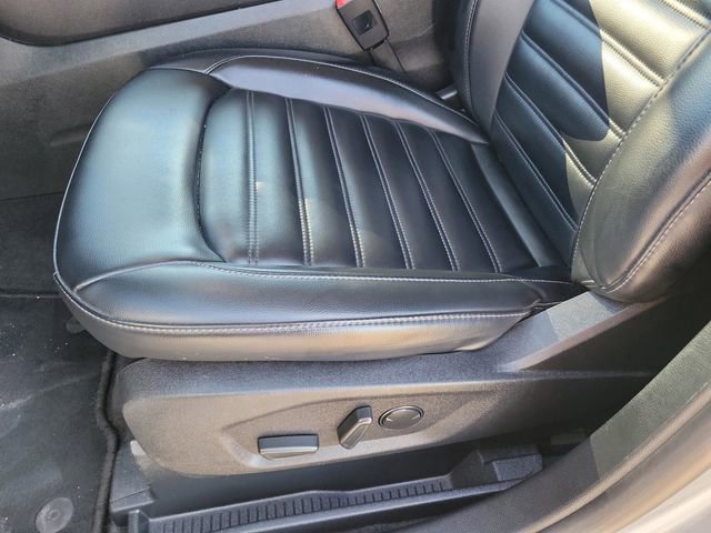 Used 2024 Ford Edge SEL AWD/4WD image 9
