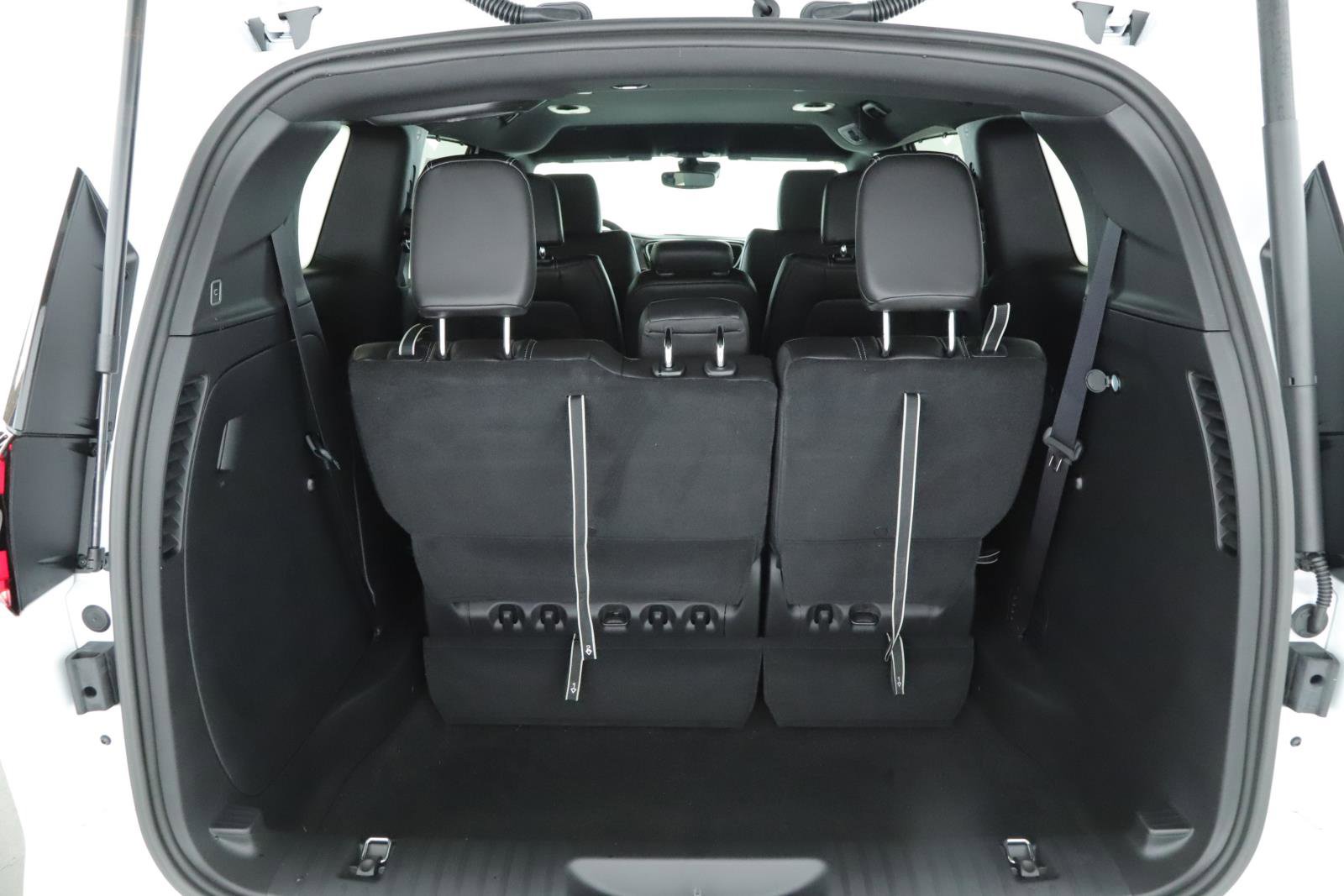 New 2026 Chrysler Pacifica Select image 15