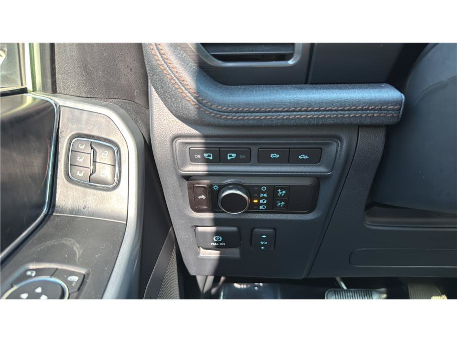 Used 2023 Ford F150 Lightning Lariat w/ Equipment Group 511A High AWD/4WD image 34