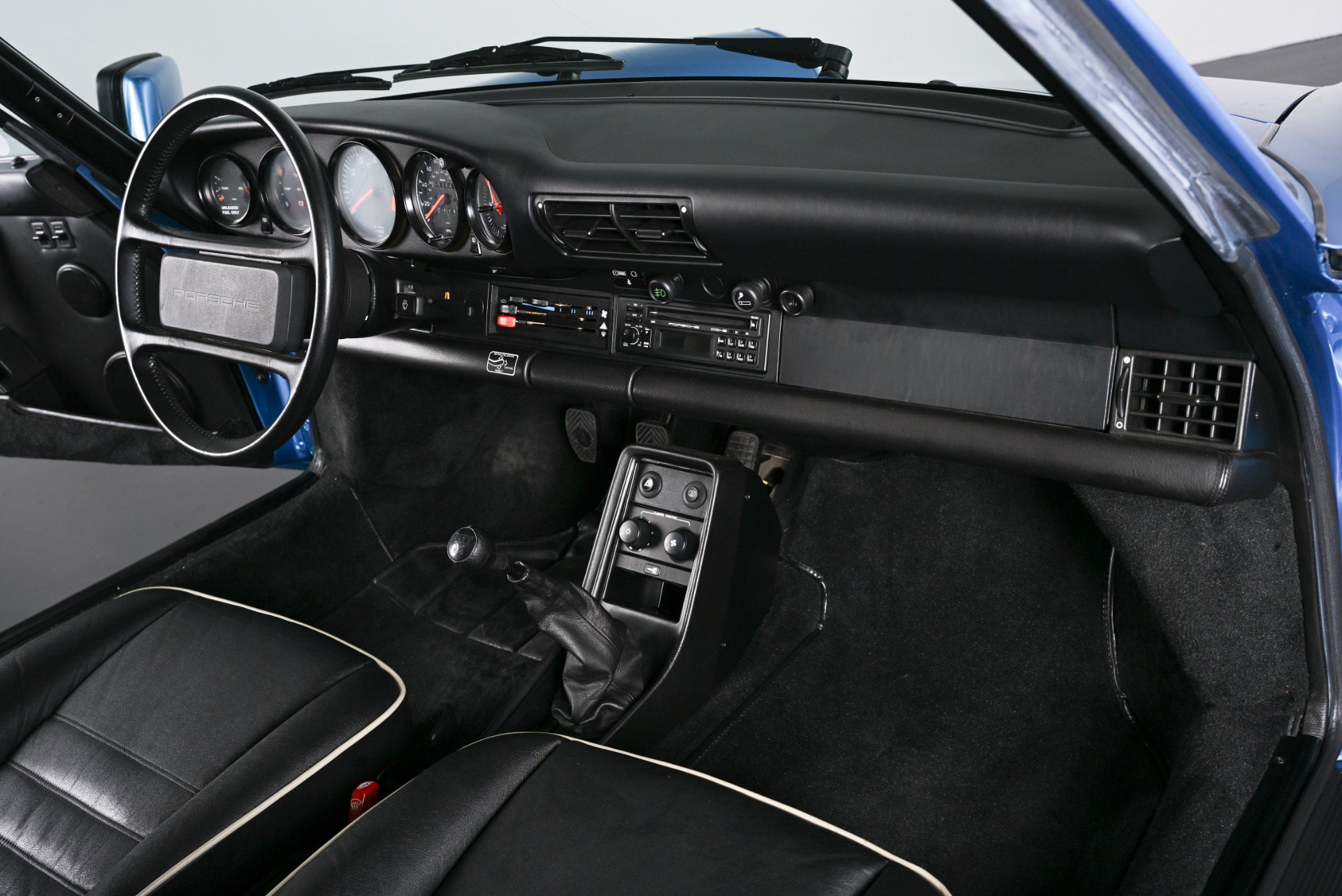 Used 1989 Porsche 911 Targa RWD image 13