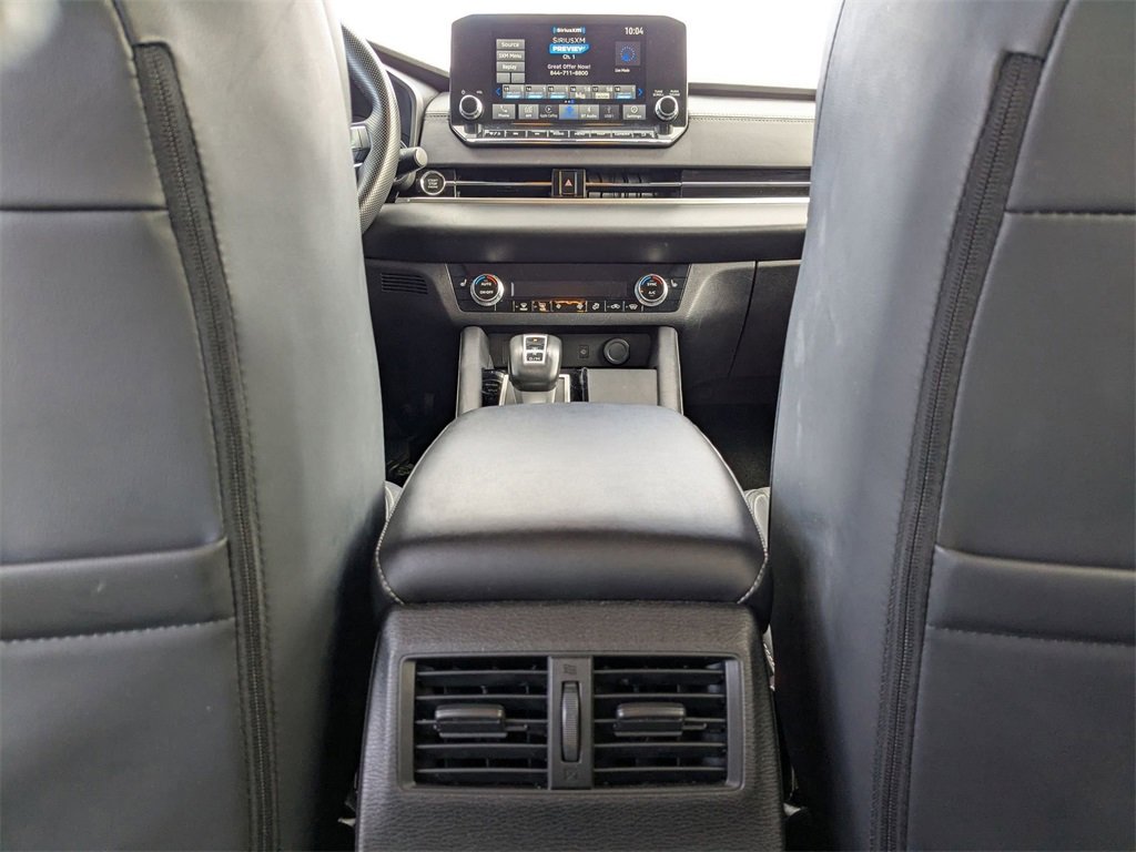 Used 2024 Mitsubishi Outlander SE image 34