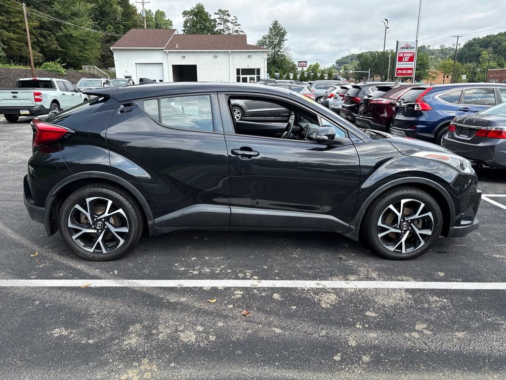 Used 2018 Toyota C-HR XLE FWD image 6