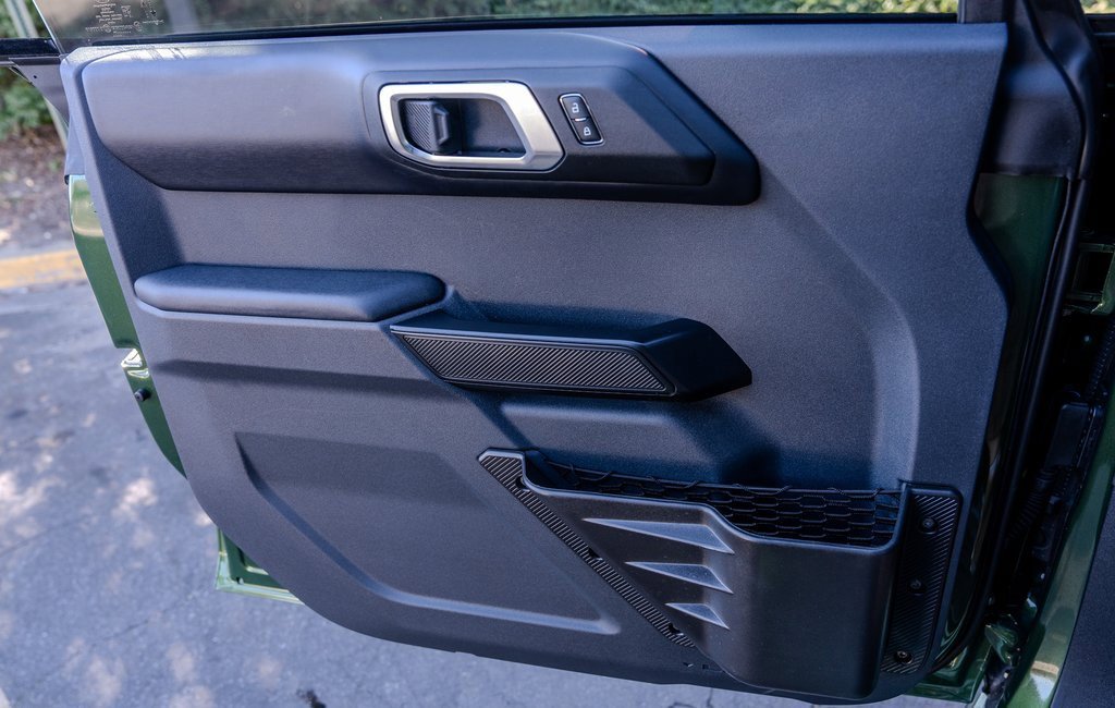 Used 2025 Ford Bronco Badlands image 15