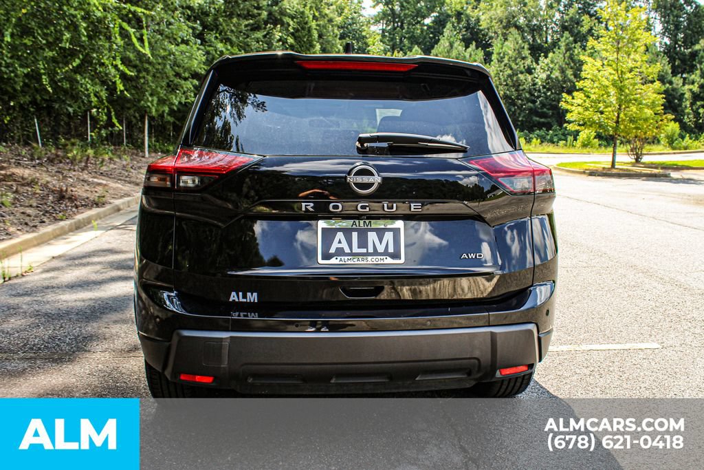 Used 2024 Nissan Rogue S AWD/4WD image 10