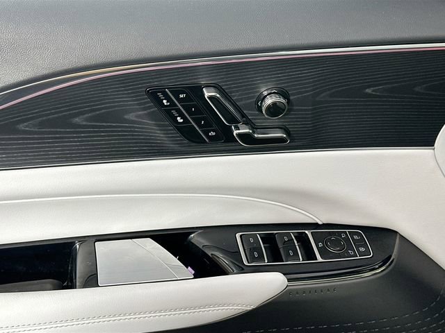 Used 2024 Cadillac Lyriq Sport image 25