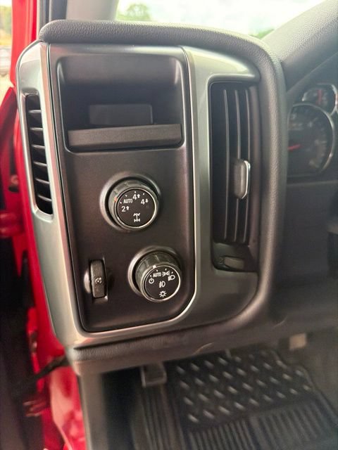 Used 2016 Chevrolet Silverado 1500 LT w/ All Star Edition AWD/4WD image 19