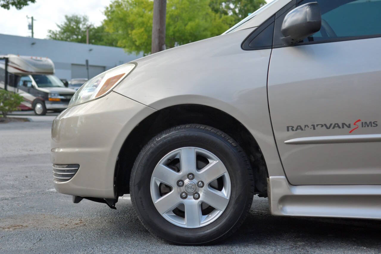 Used 2005 Toyota Sienna LE FWD image 7