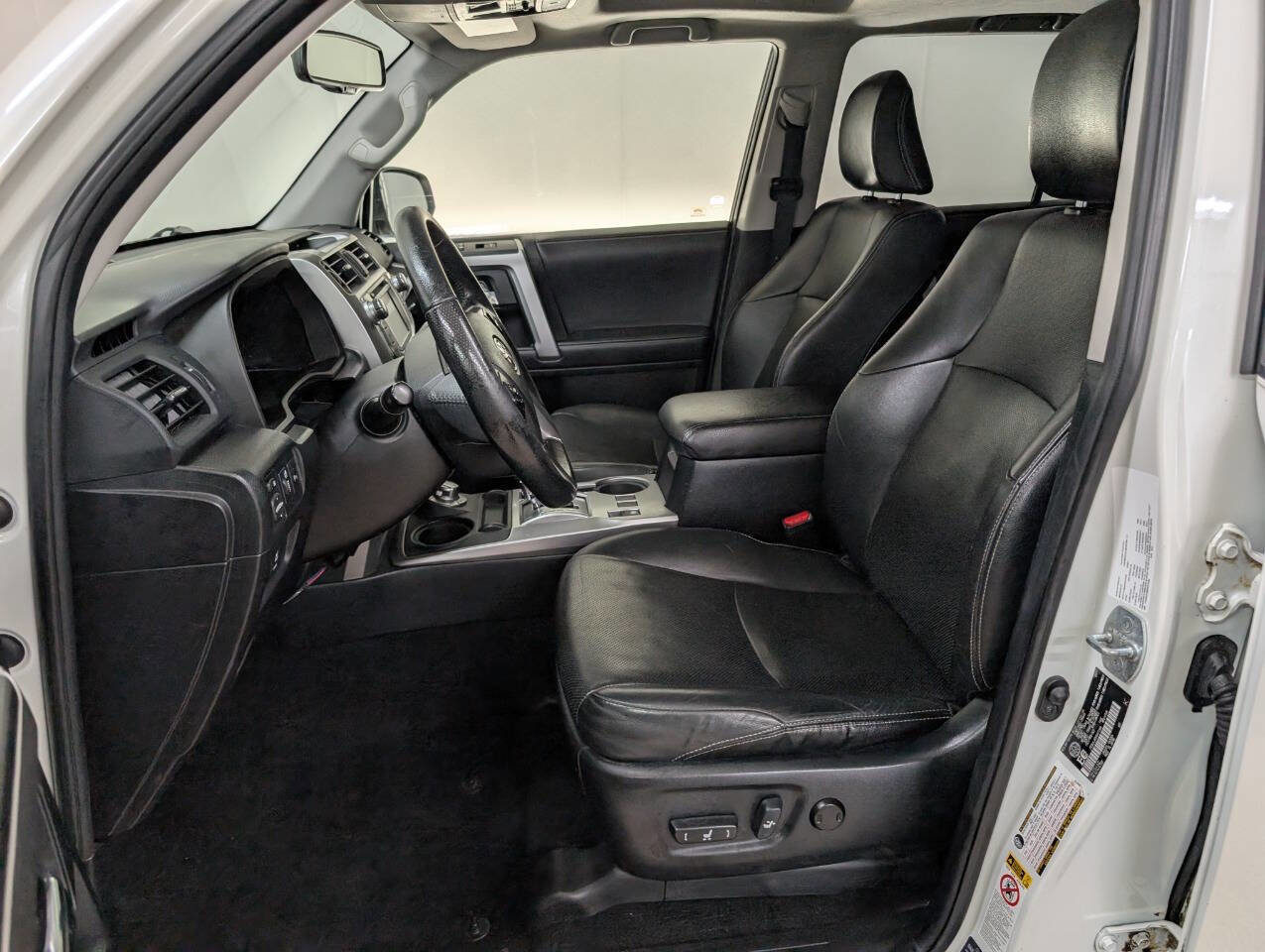 Used 2017 Toyota 4Runner Limited AWD/4WD image 7