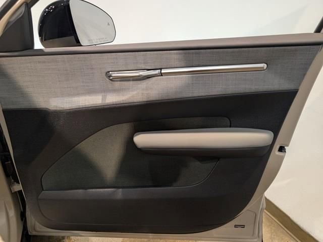 New 2026 Volvo EX30 Cross Country Ultra w/ Protection Package Premier image 23