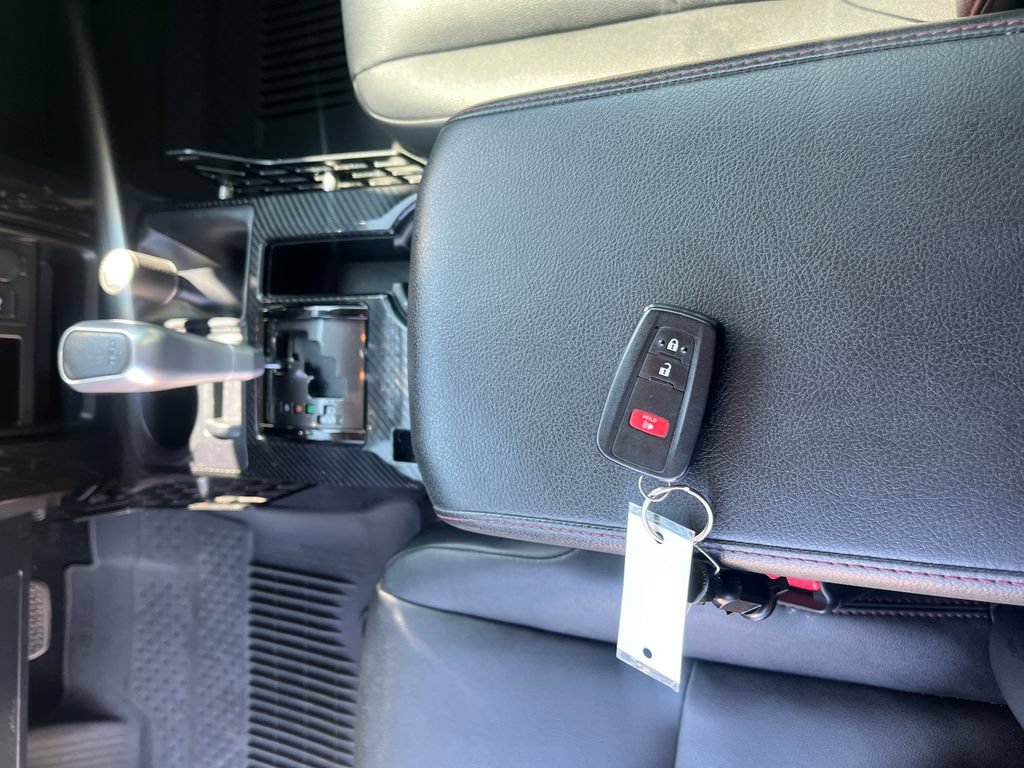 Used 2023 Toyota 4Runner TRD Off-Road Premium AWD/4WD image 29