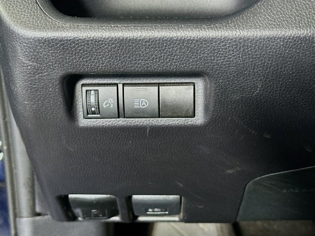 Certified 2025 Toyota RAV4 XLE FWD image 12