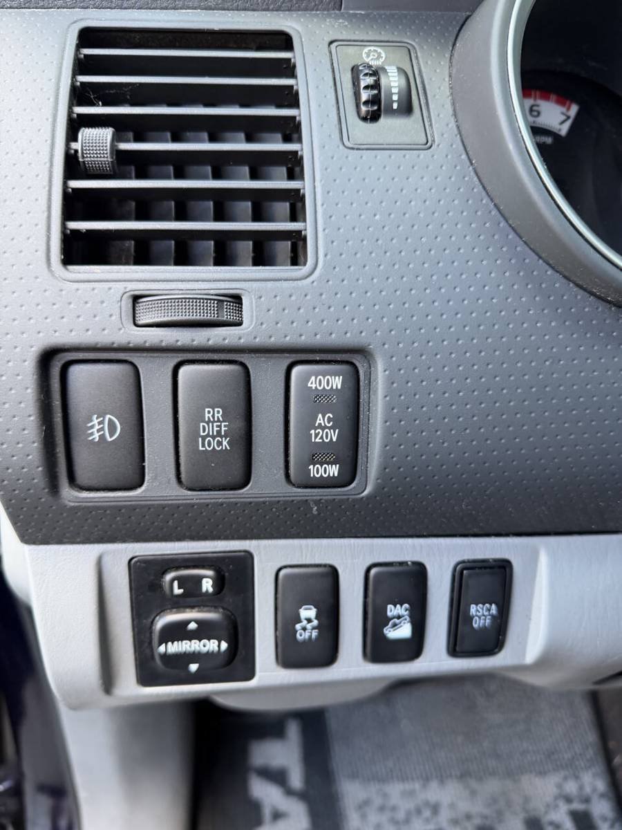 Used 2013 Toyota Tacoma 4x4 Double Cab w/ TRD Off-Road Pkg image 23