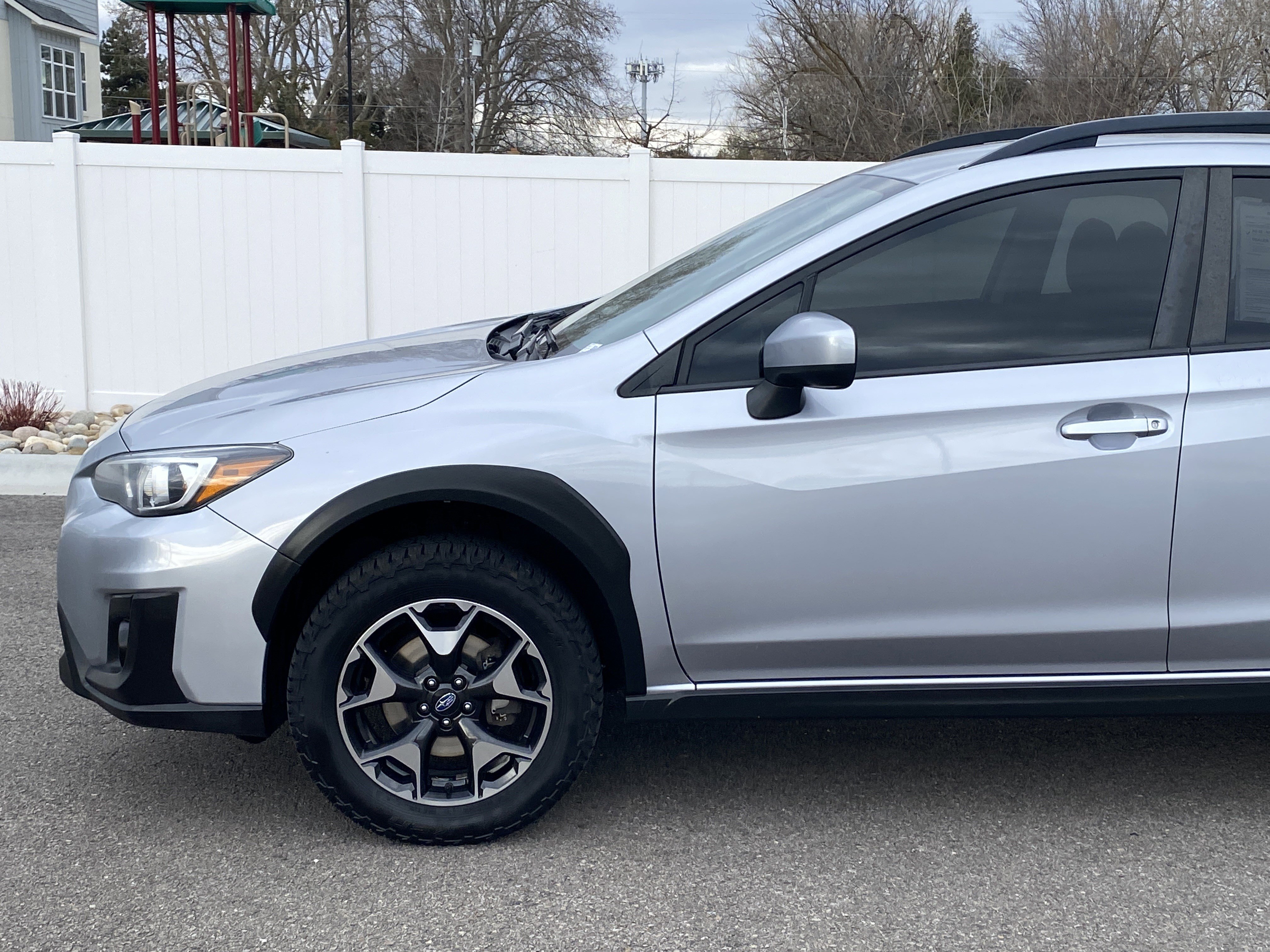 Used 2019 Subaru Crosstrek 2.0i Premium w/ Eyesight System image 2