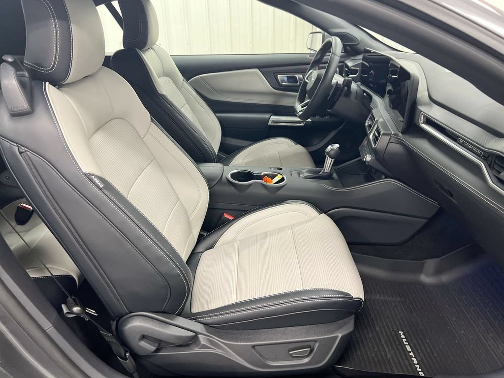 Used 2026 Ford Mustang GT Premium RWD image 22
