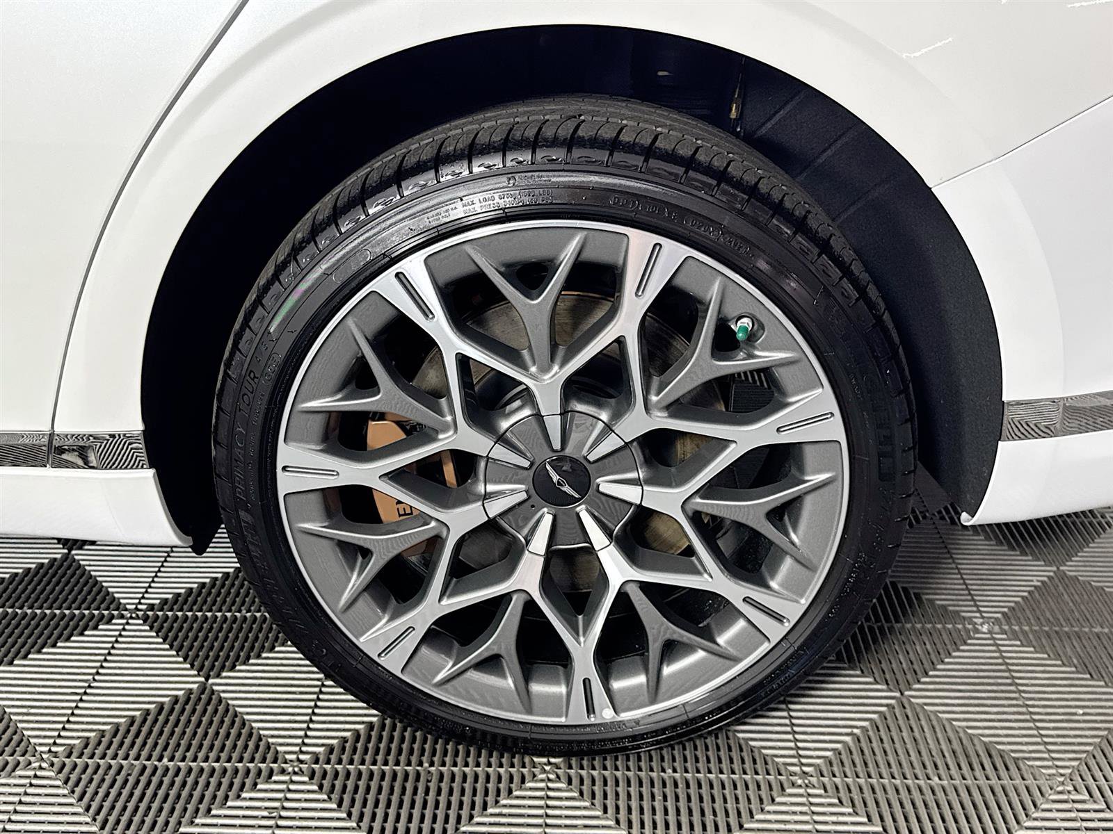 New 2025 Genesis G90 3.5T image 33