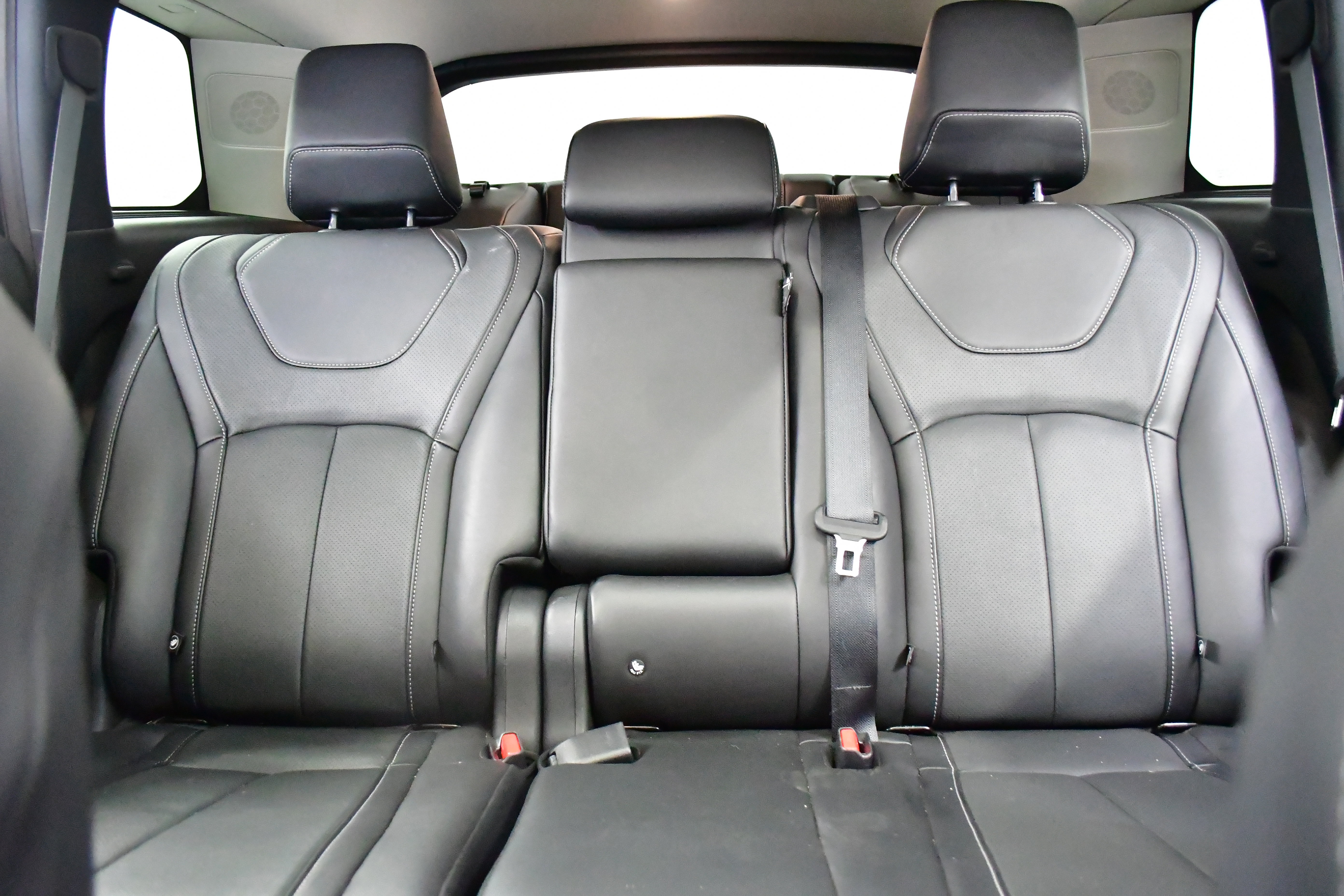 Used 2023 INFINITI QX60 Luxe w/ Performance Audio Package image 14