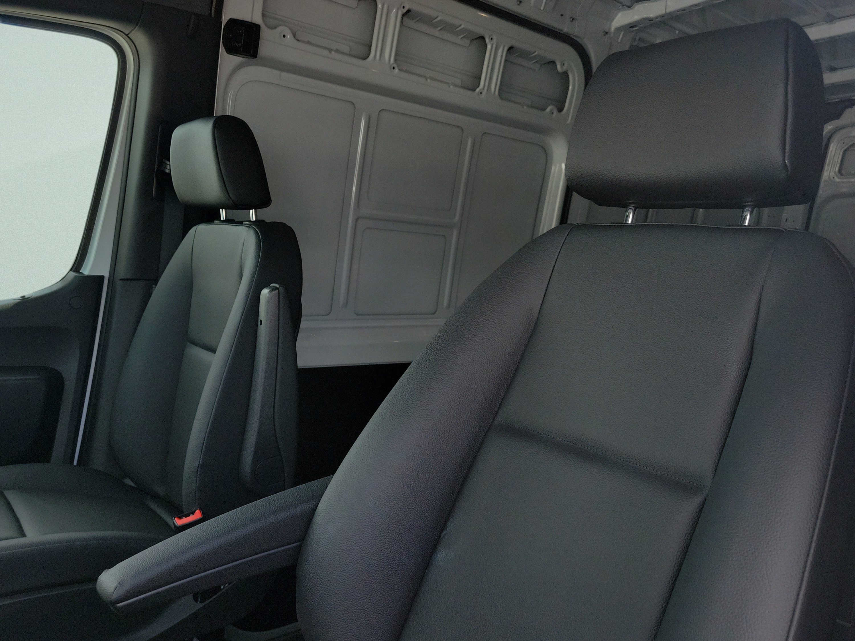 New 2025 Mercedes-Benz Sprinter 2500 image 16