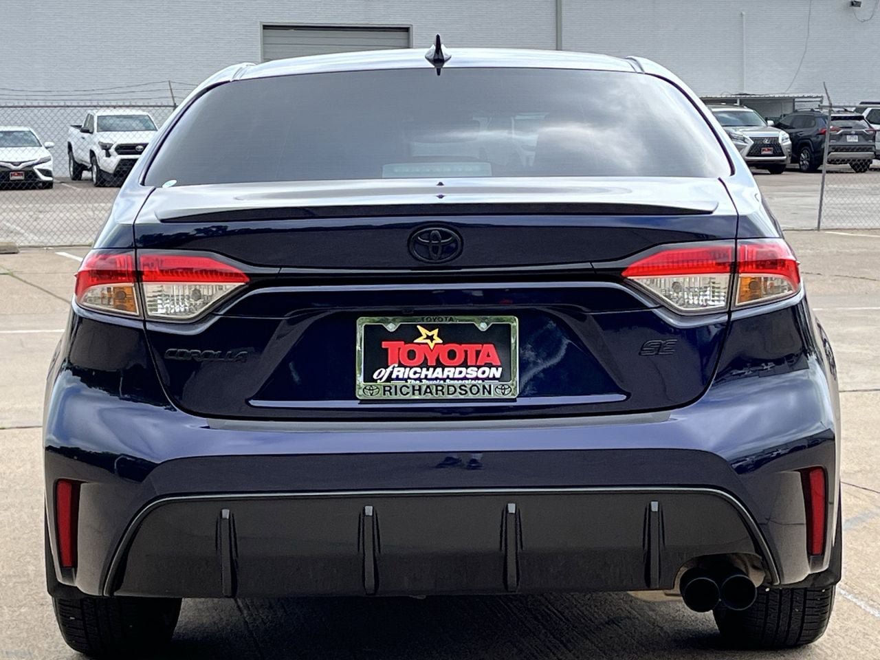 Used 2025 Toyota Corolla SE FWD image 5