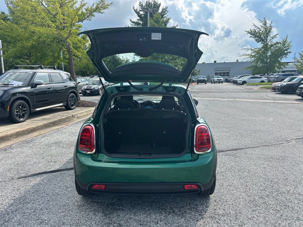 Used 2022 MINI Cooper SE FWD image 9