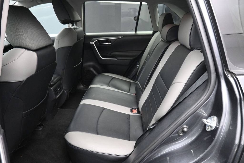 Used 2019 Toyota RAV4 XLE w/ Convenience Package AWD/4WD image 21