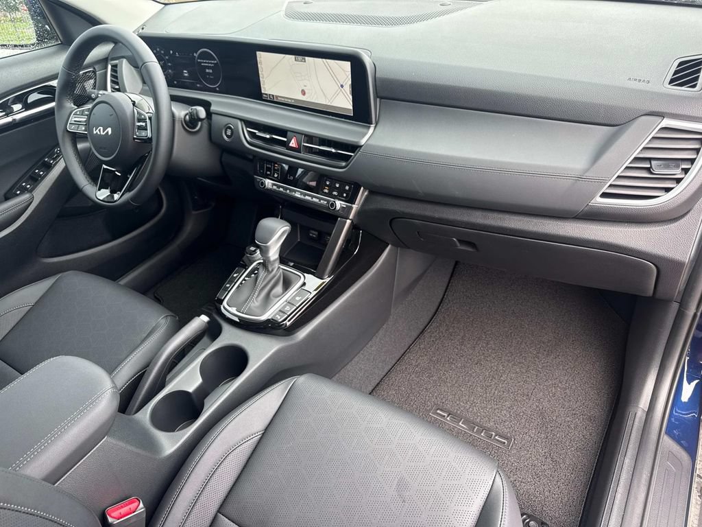 New 2026 Kia Seltos EX FWD image 14