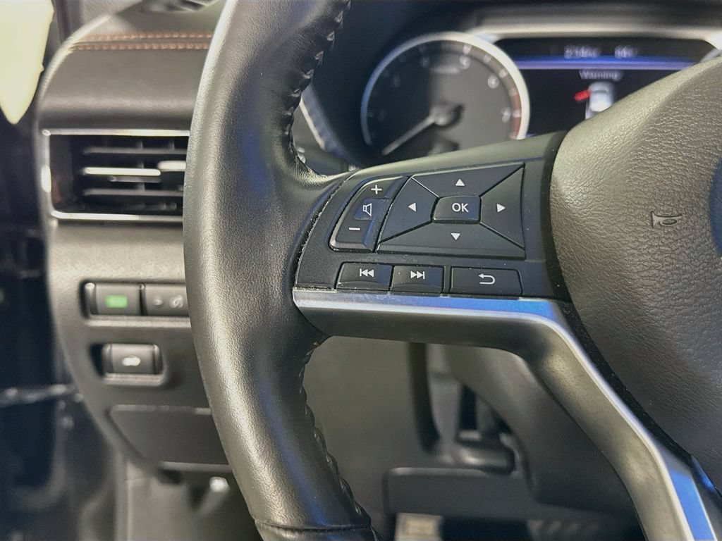 Used 2021 Nissan Sentra SR FWD image 19