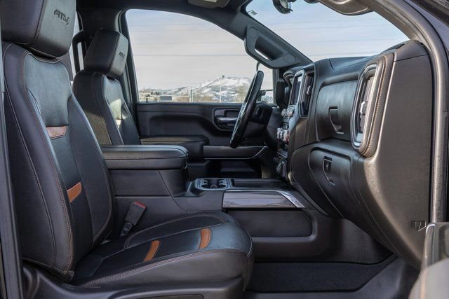 Used 2023 GMC Sierra 2500 AT4 w/ AT4 Premium Plus Package AWD/4WD image 7