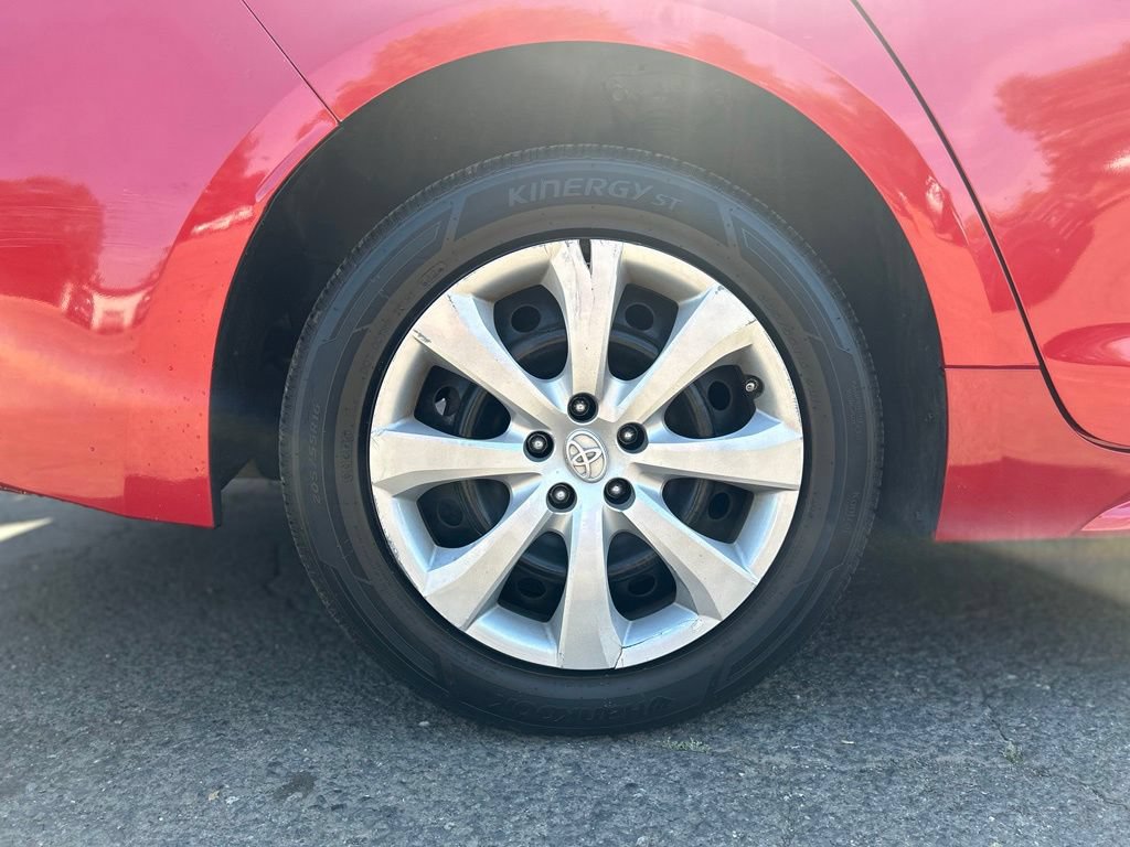 Used 2021 Toyota Corolla LE FWD image 4