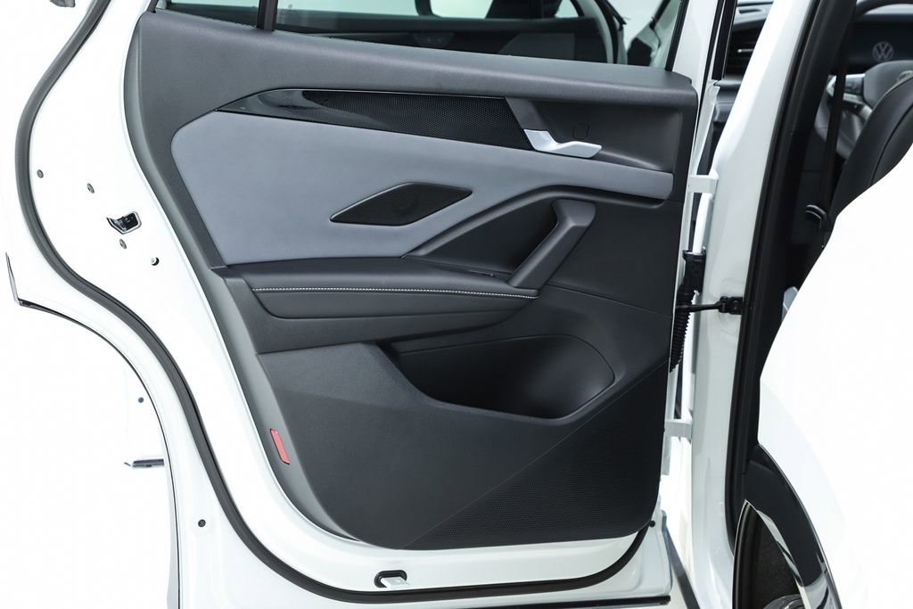 New 2026 Volkswagen Tiguan SE R-Line image 56