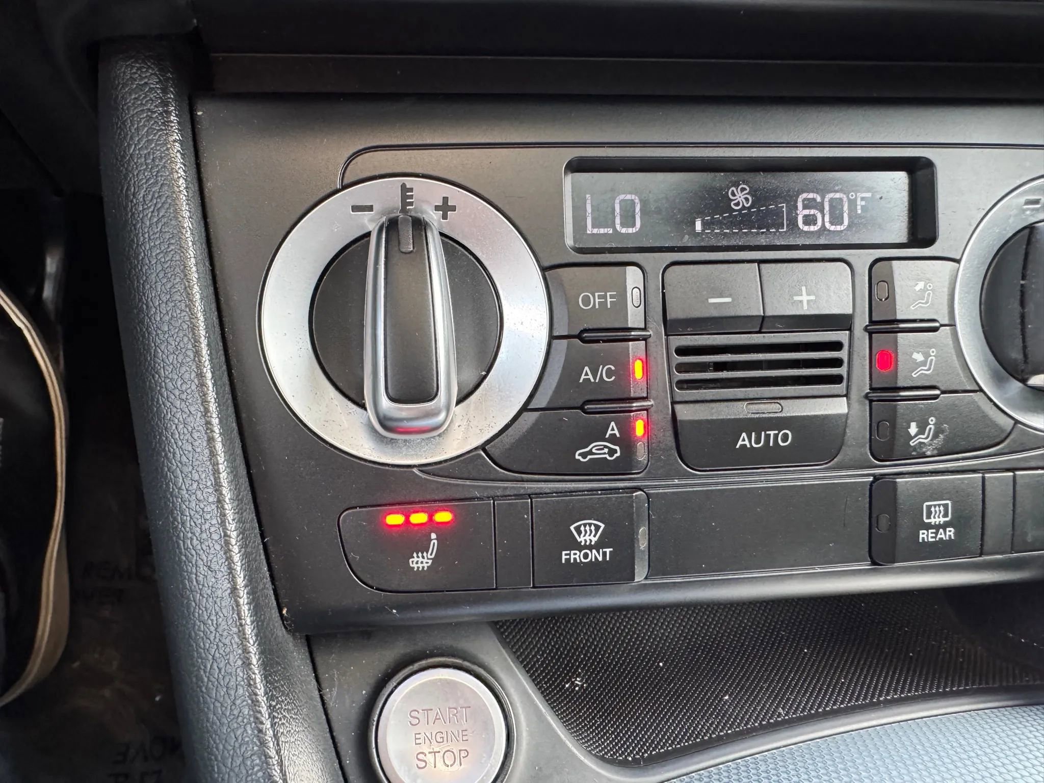 Used 2015 Audi Q3 2.0T Prestige w/ Prestige Package image 36