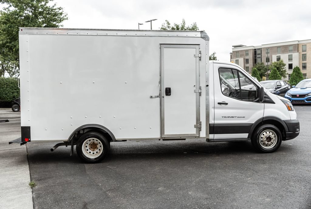 Used 2022 Ford Transit 350 DRW RWD image 3