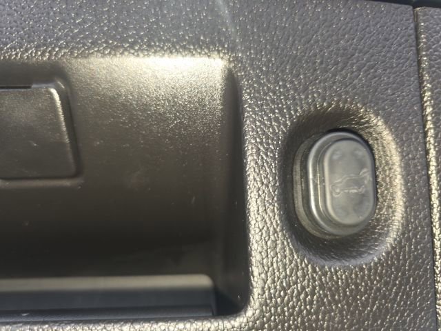 Used 2019 Chevrolet Suburban LT image 38