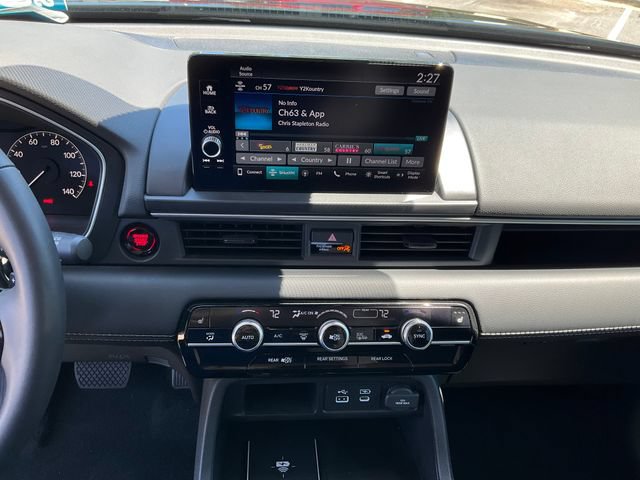 Used 2025 Honda Pilot EX-L image 13