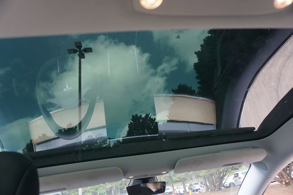 Used 2019 Tesla Model 3 Standard Range RWD image 8