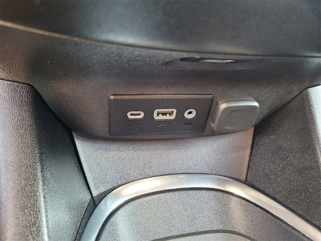 Used 2024 Chevrolet Malibu LT image 20