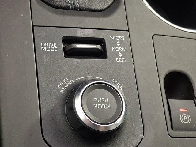 Used 2023 Toyota Highlander XSE AWD/4WD image 30