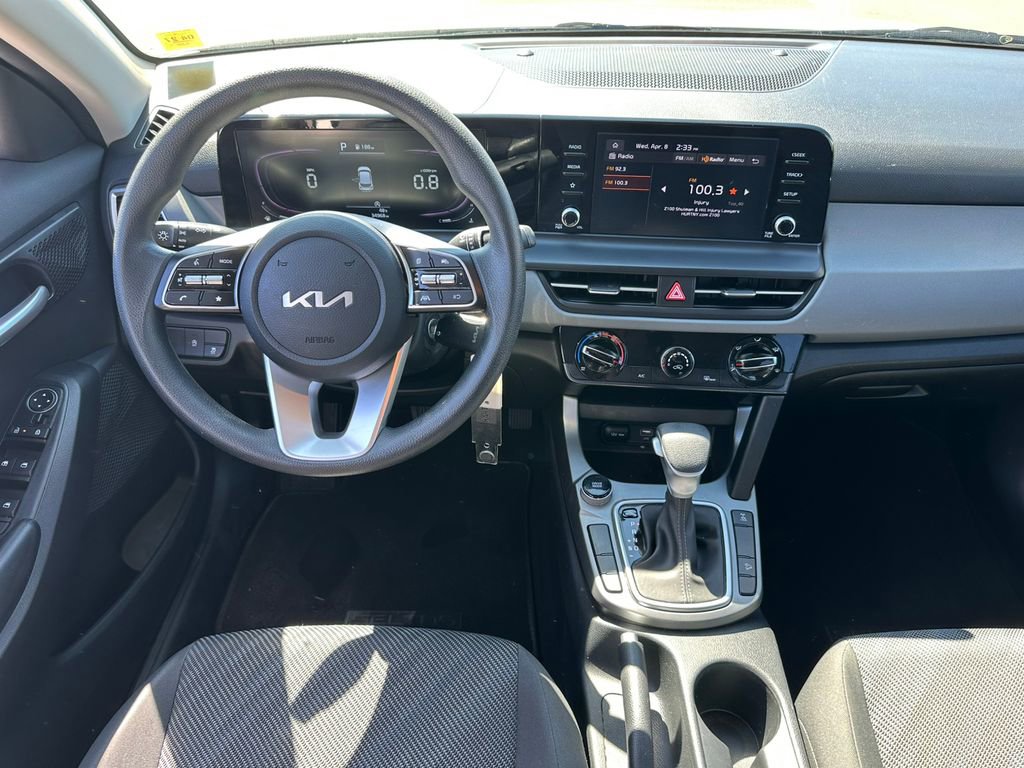 Used 2024 Kia Seltos LX AWD/4WD image 12
