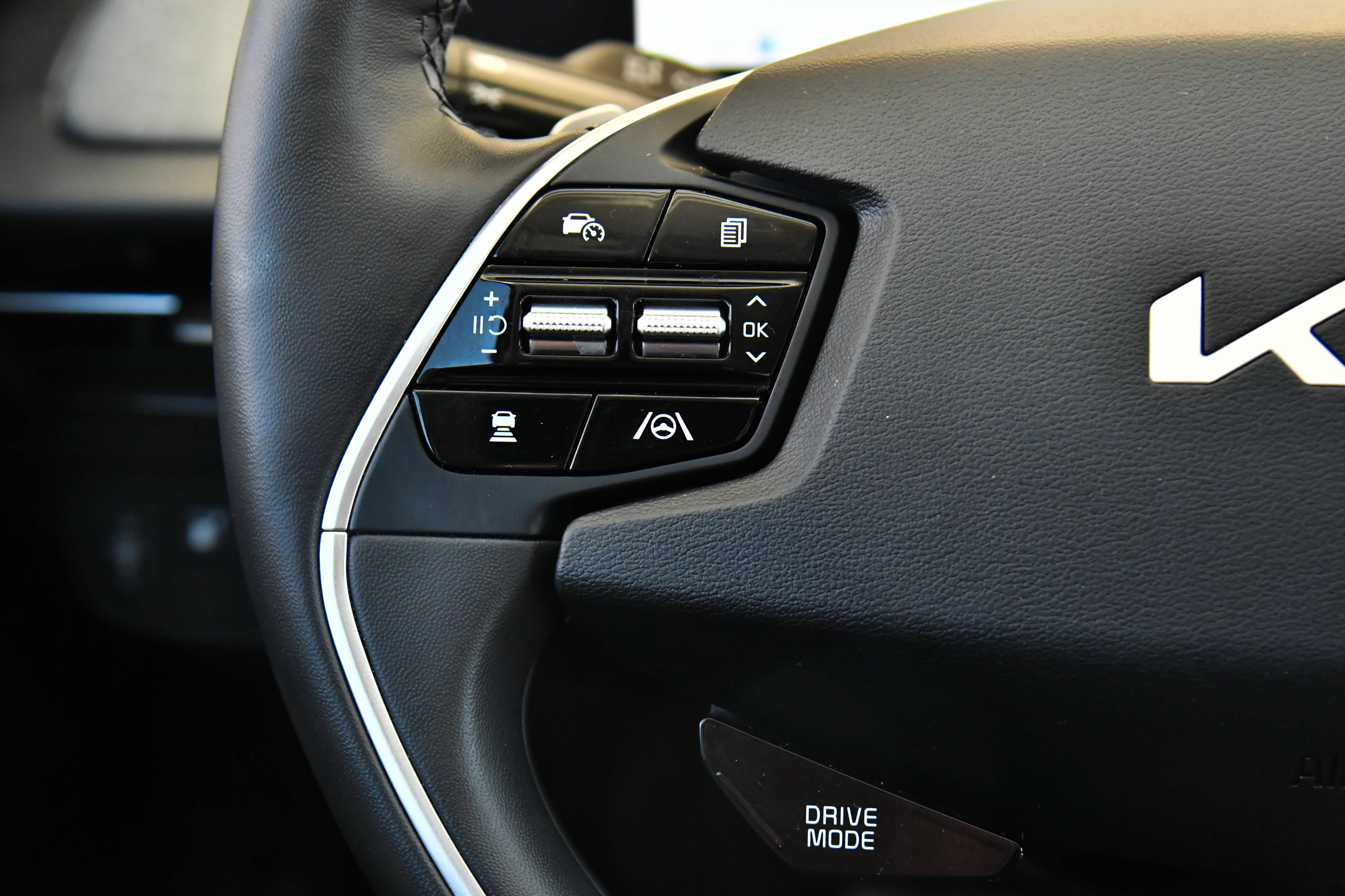 Used 2024 Kia EV6 Light AWD/4WD image 36