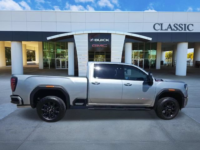 Used 2025 GMC Sierra 2500 AT4 AWD/4WD image 8