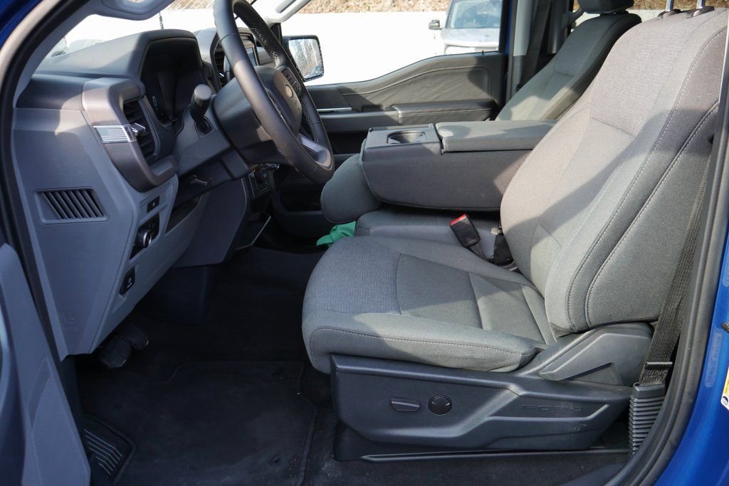 Used 2025 Ford F150 XLT w/ Equipment Group 301A Standard AWD/4WD image 8