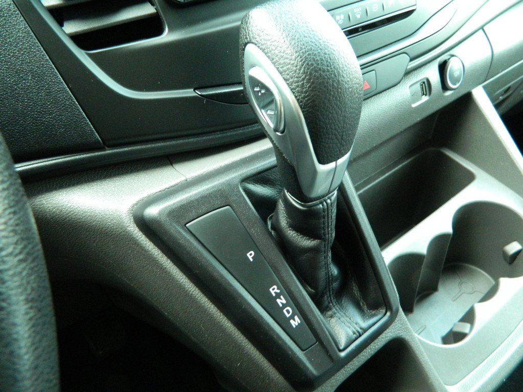 Used 2023 Ford Transit 250 Low Roof RWD image 17