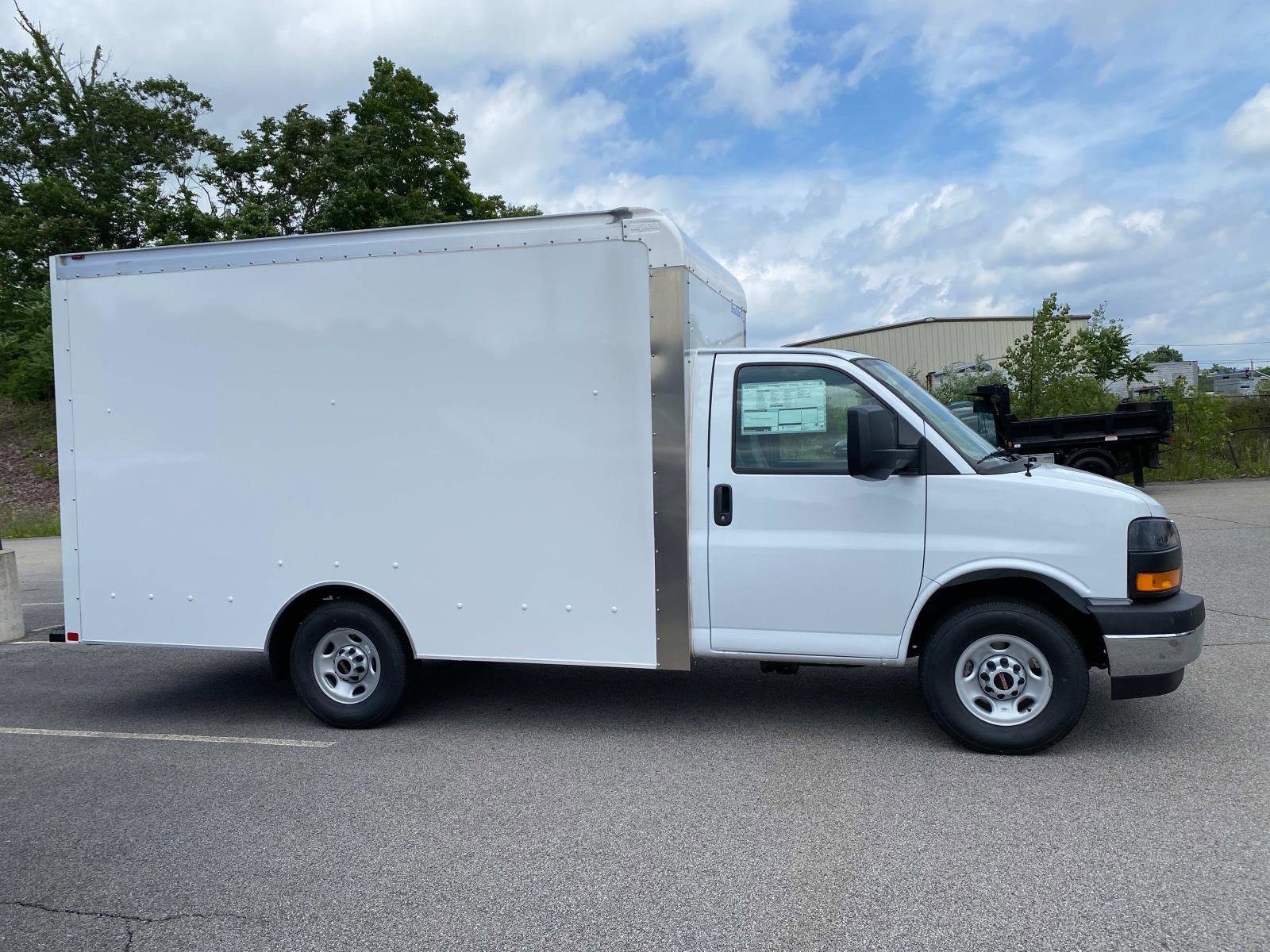 New 2025 GMC Savana 3500 w/ Power Convenience Package image 2