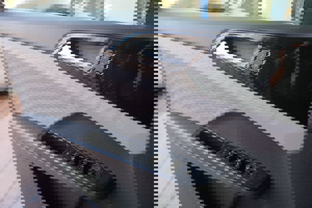 Used 2022 Volkswagen Taos S FWD image 12