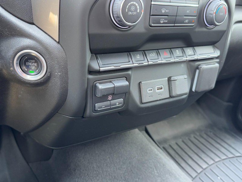 Used 2024 Chevrolet Silverado 2500 Custom w/ Custom Convenience Package AWD/4WD image 18