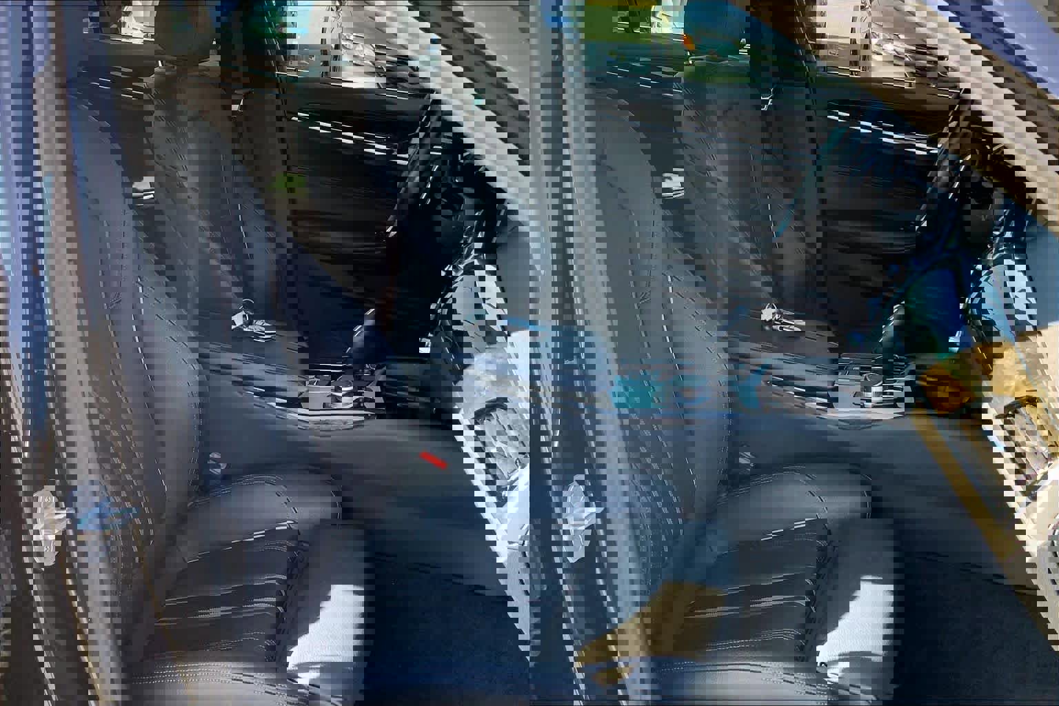 Used 2020 BMW 540i w/ Premium Package image 9