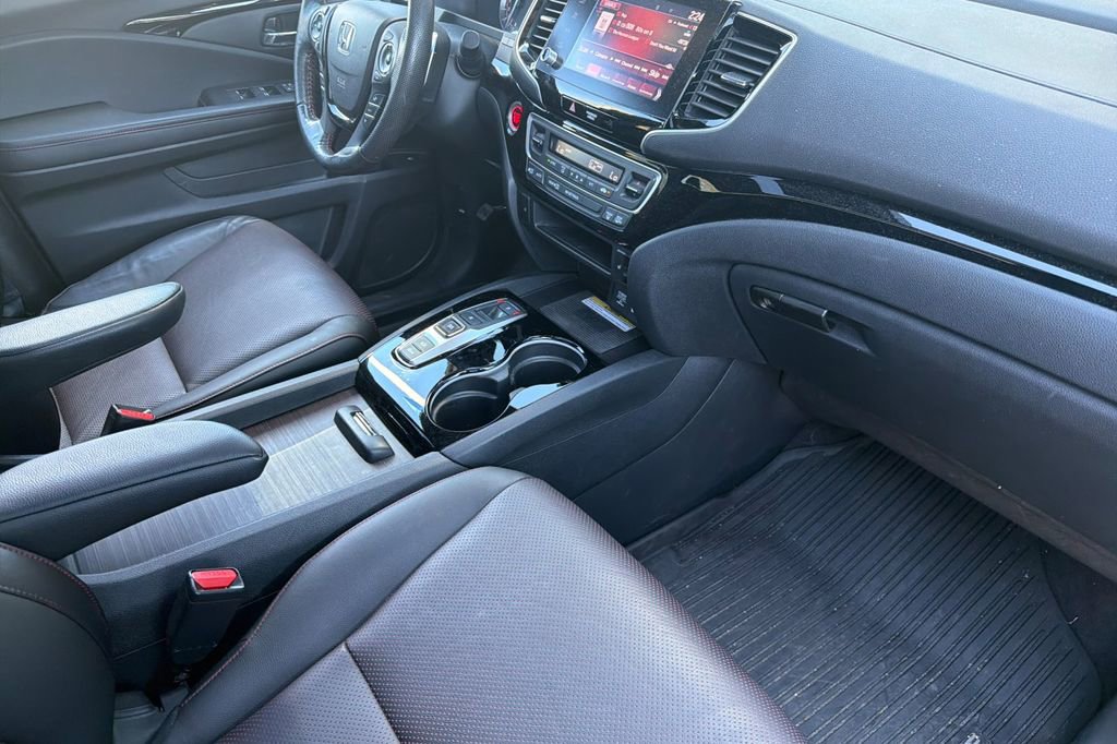 Certified 2023 Honda Ridgeline Black Edition image 15